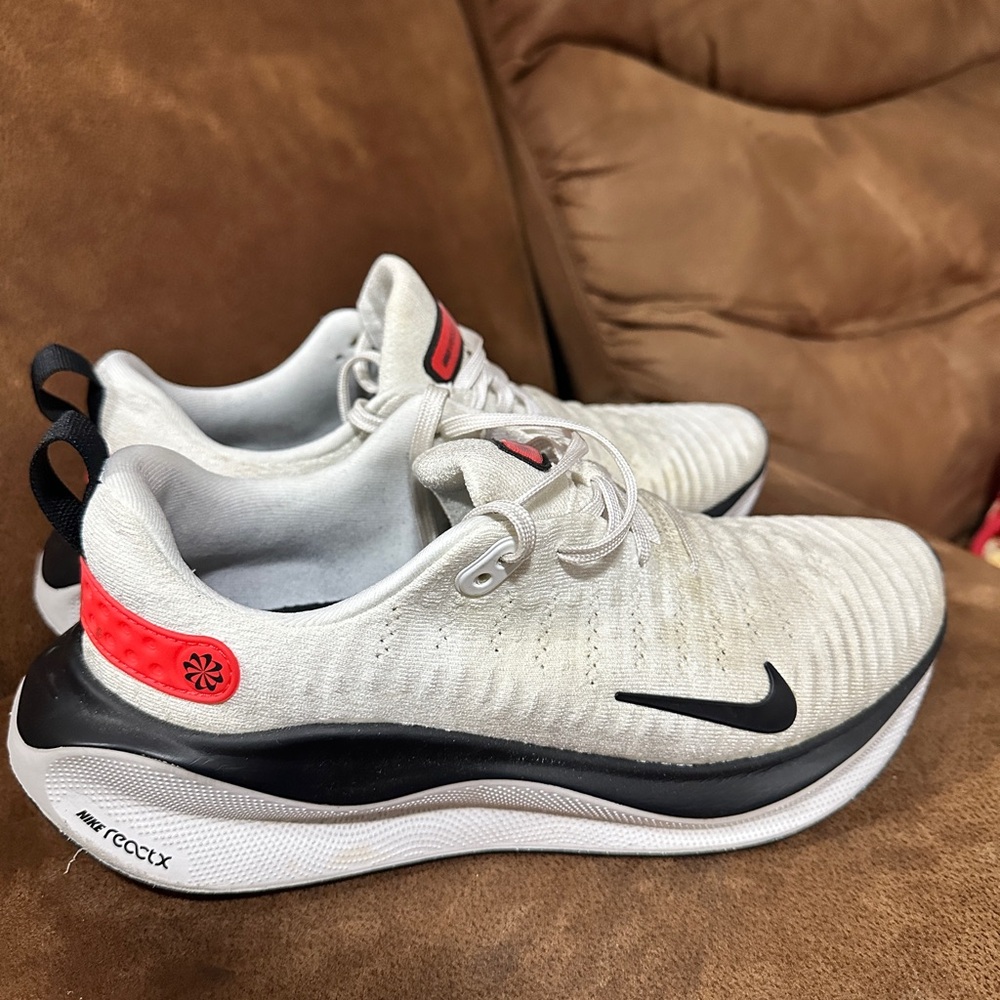 Nike infinityRN 4 White and Black Shoes with Red Highlights